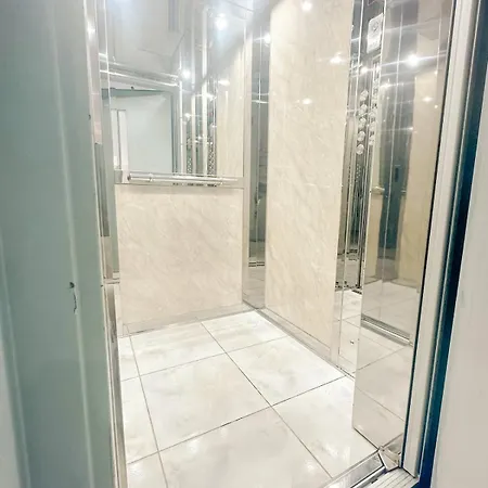 Elegant City-center * 파트라
